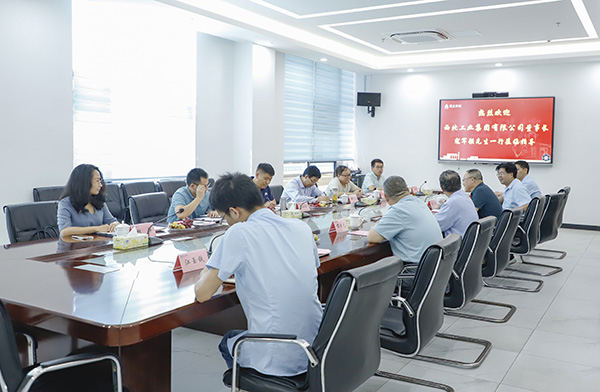 西北工業(yè)集團(tuán)黨委書記、董事長寇軍強(qiáng)一行考察頂立科技 (1).JPG